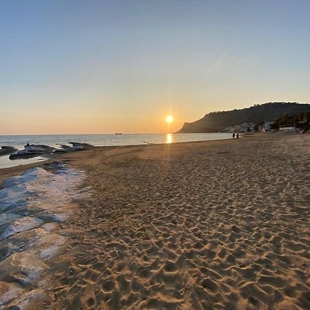 Casa Vacanza Scala Dei Turchi Realmonte Luaran gambar